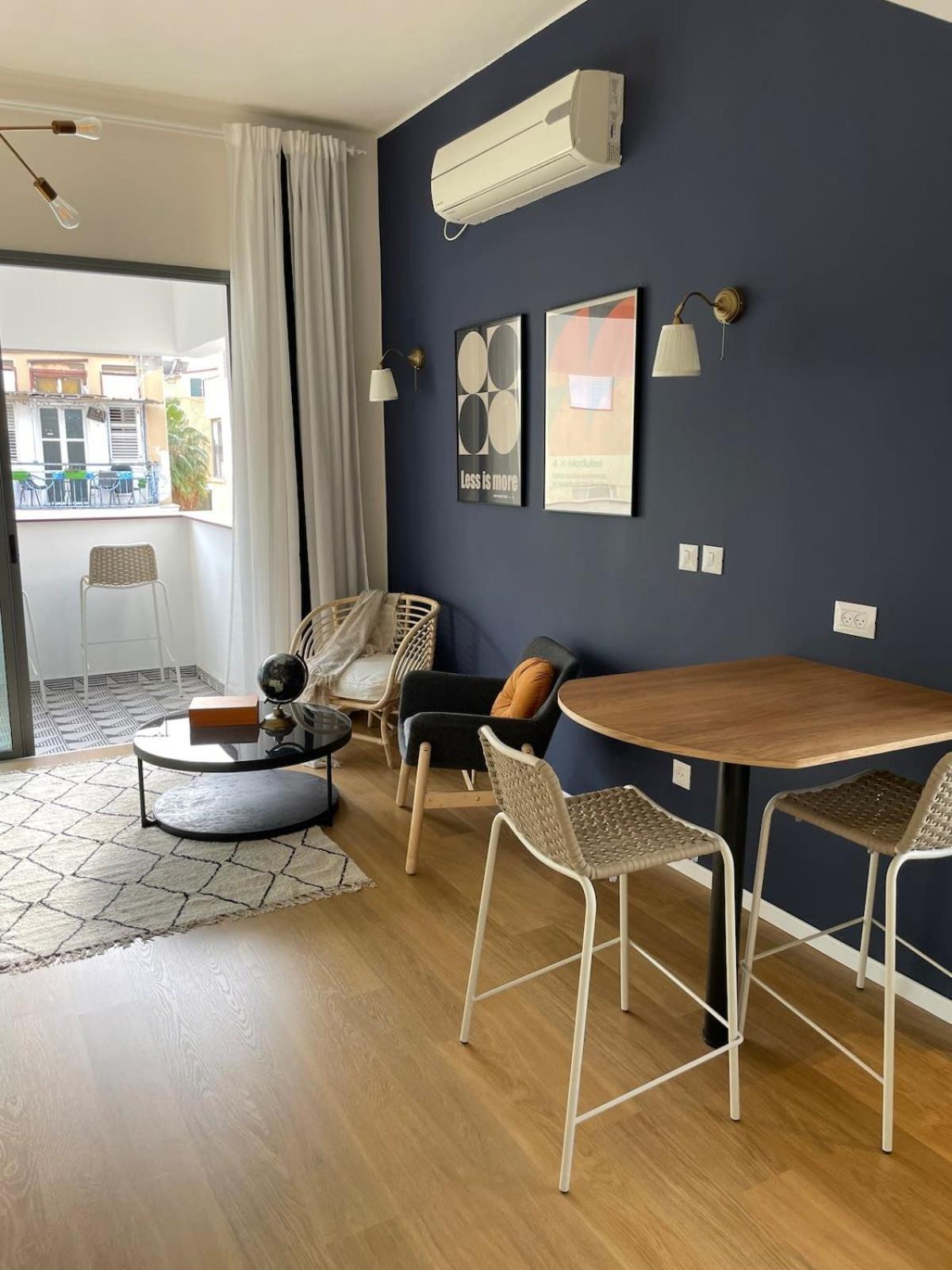 Appartamento Loft Boutique With Balcony Tel Aviv Esterno foto